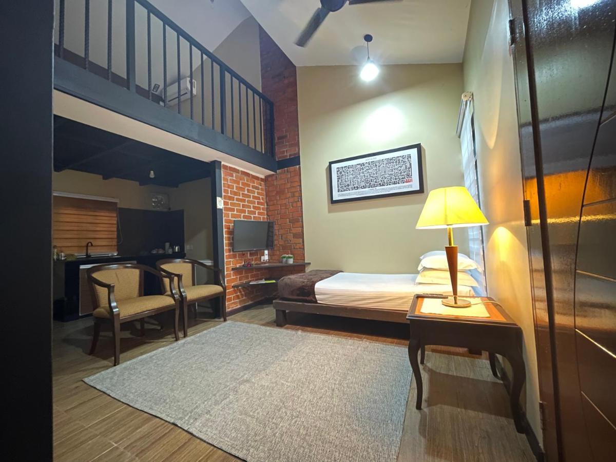 Grand Lodge Langkawi Пантай Ченанг Екстериор снимка