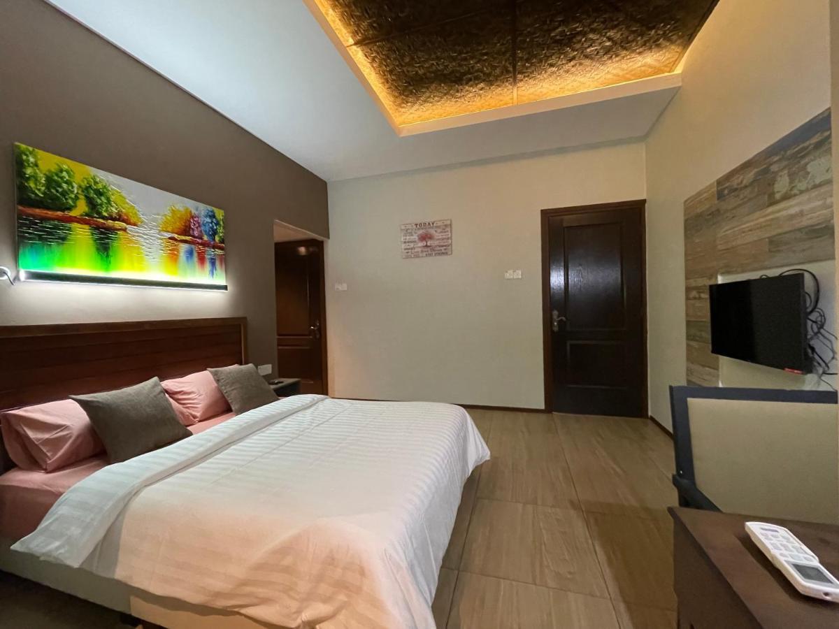 Grand Lodge Langkawi Пантай Ченанг Екстериор снимка