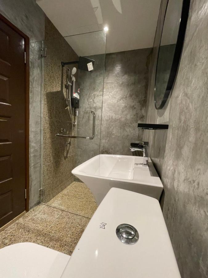 Grand Lodge Langkawi Пантай Ченанг Екстериор снимка