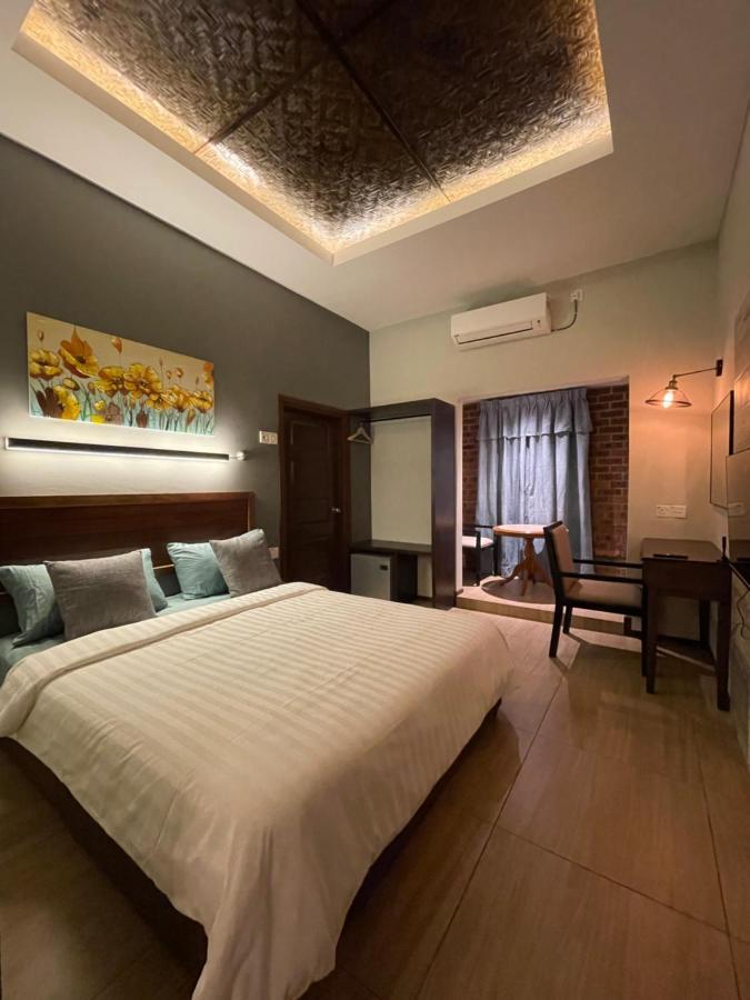 Grand Lodge Langkawi Пантай Ченанг Екстериор снимка
